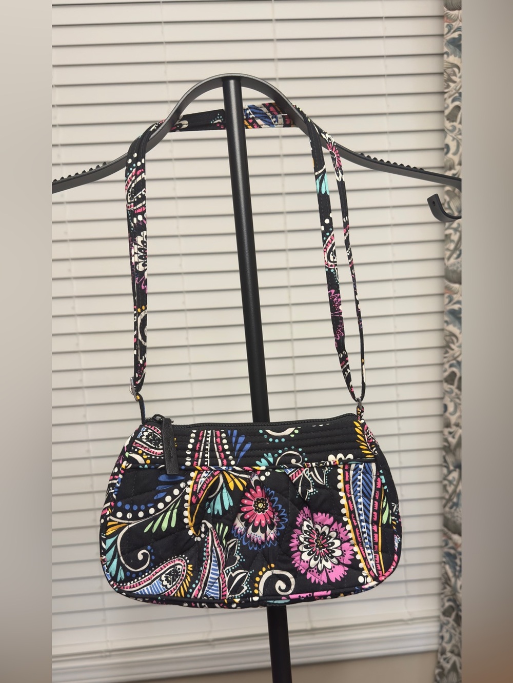 Vera Bradley Quilted Crossbody Bandana Swirl Winter 2012 Retired NWOT